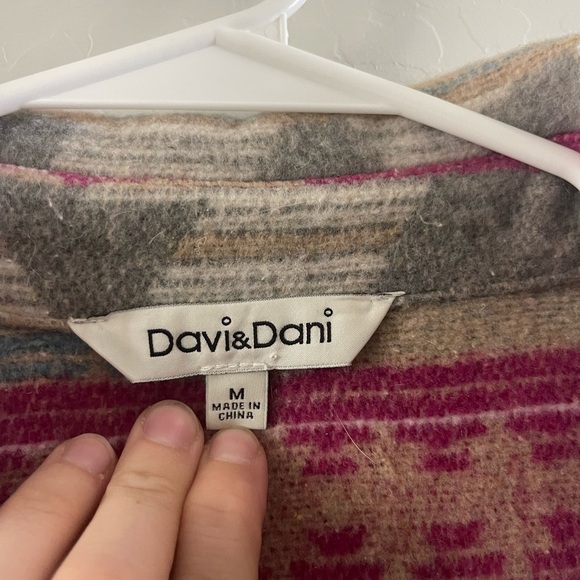 Multicolor Patterned Jacket - Picture 2 of 5